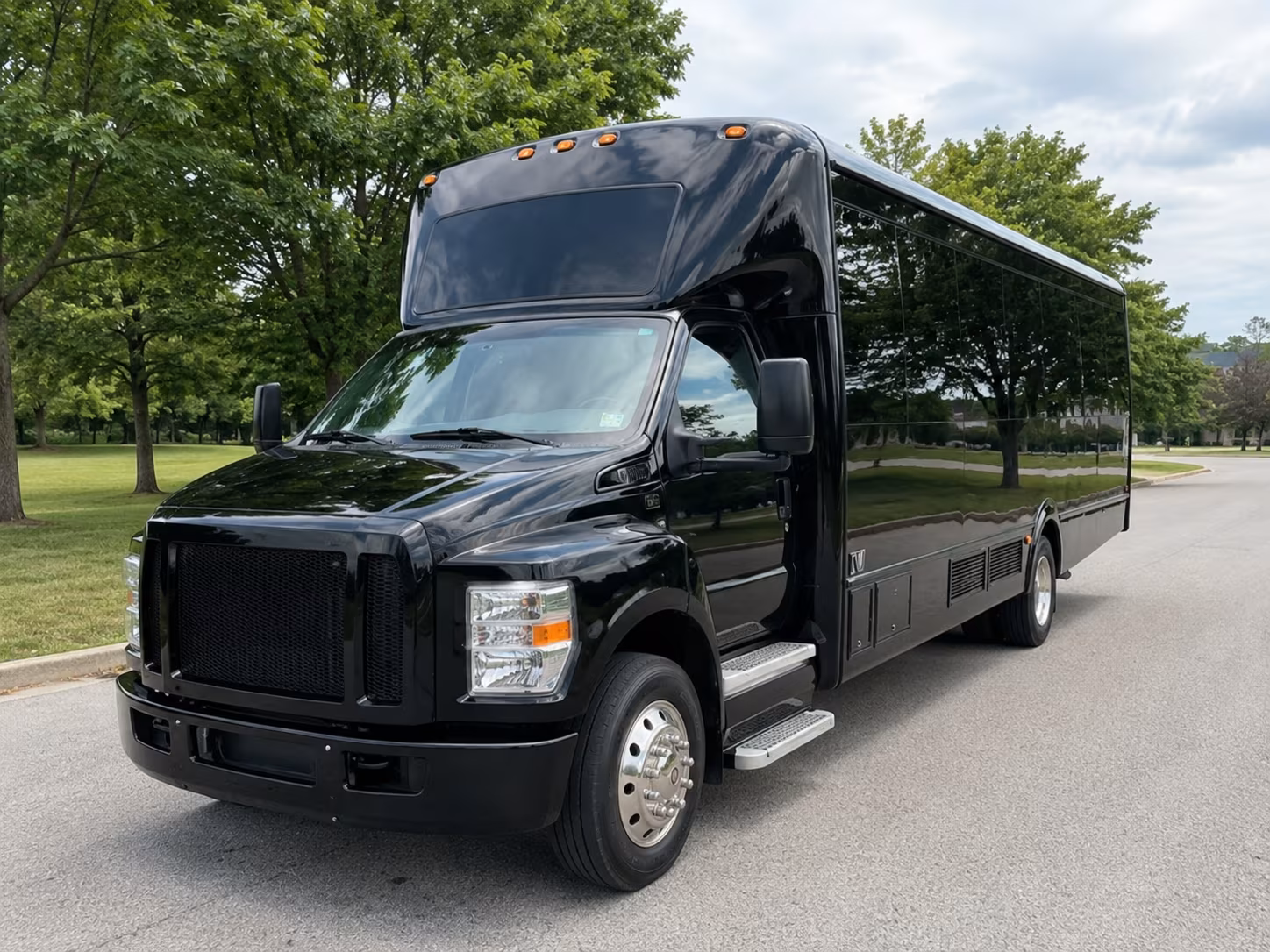 Petaluma Homecoming & Prom Party Bus Rentals