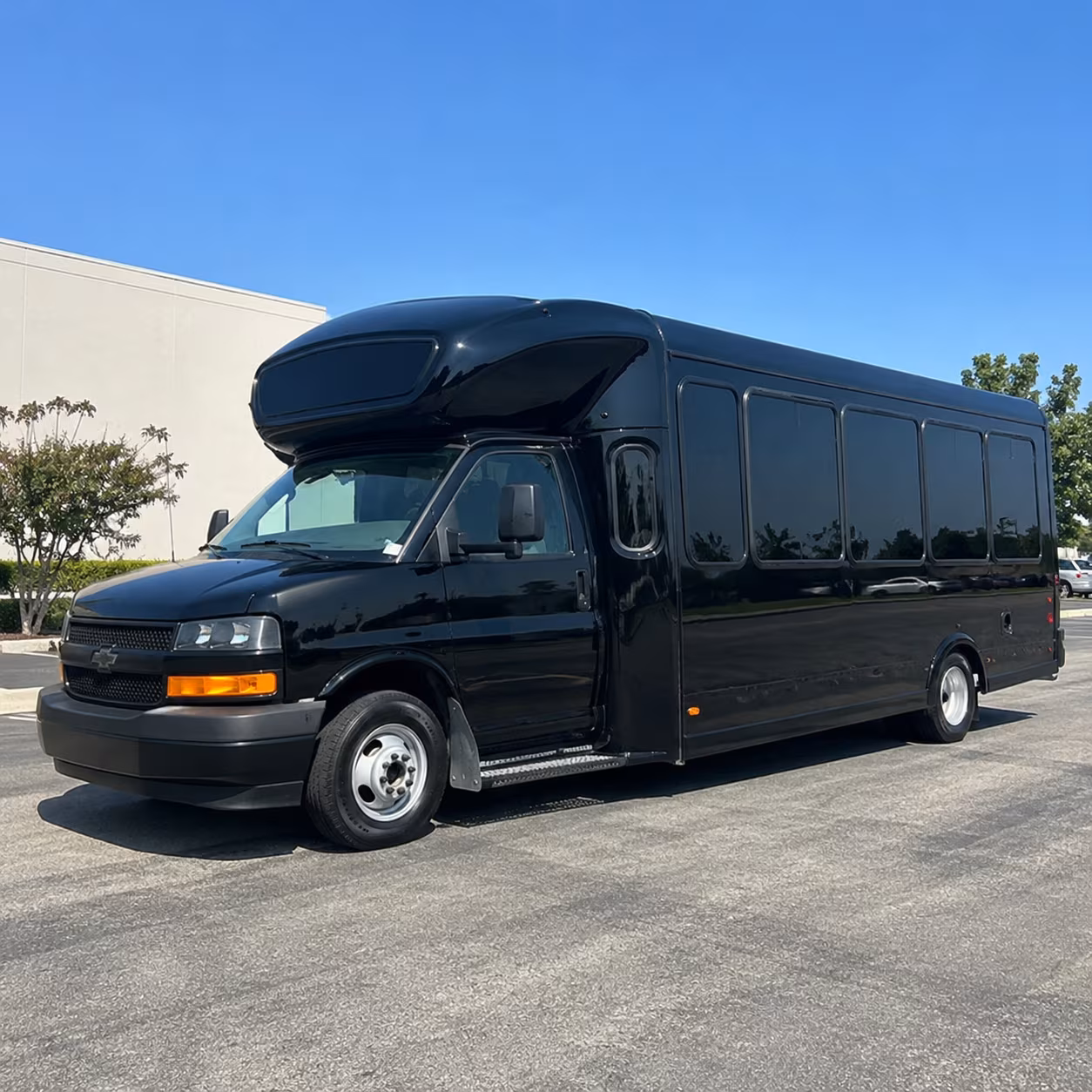 San Rafael Homecoming & Prom Party Bus Rentals