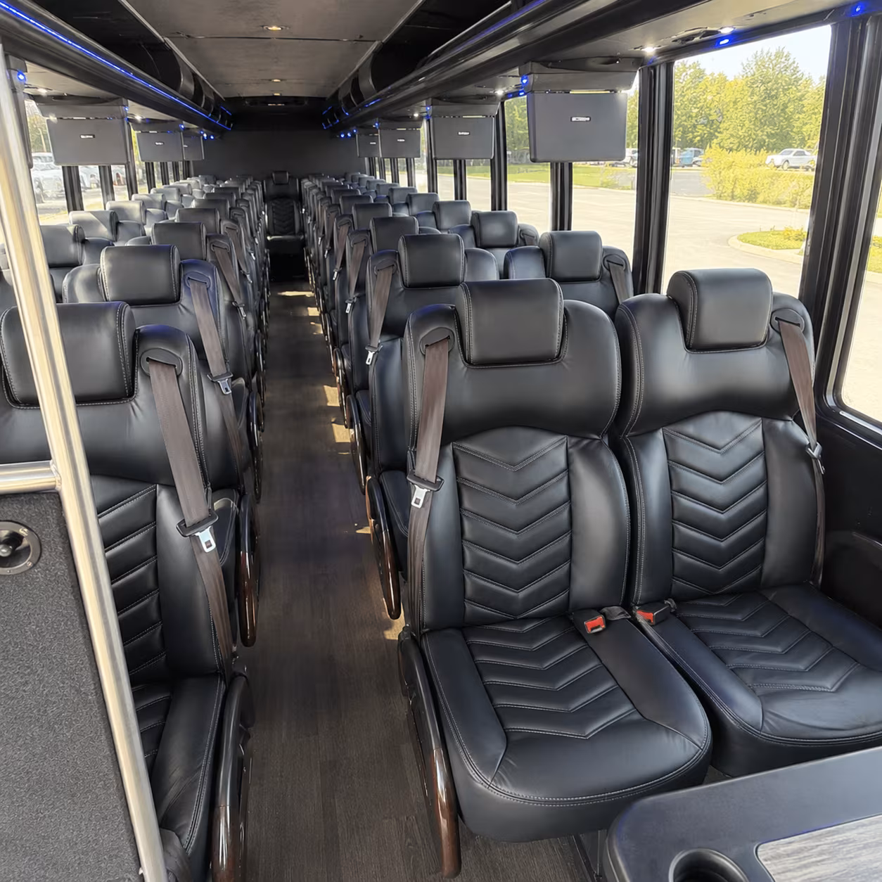 Santa Rosa Airport Shuttle & Transportation party bus exterior